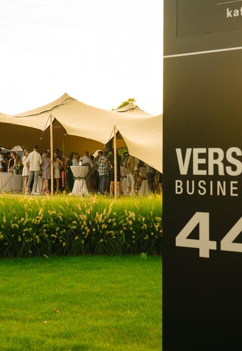 b2b Versluys