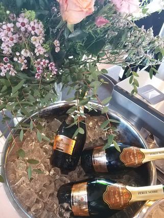 champagne flowers